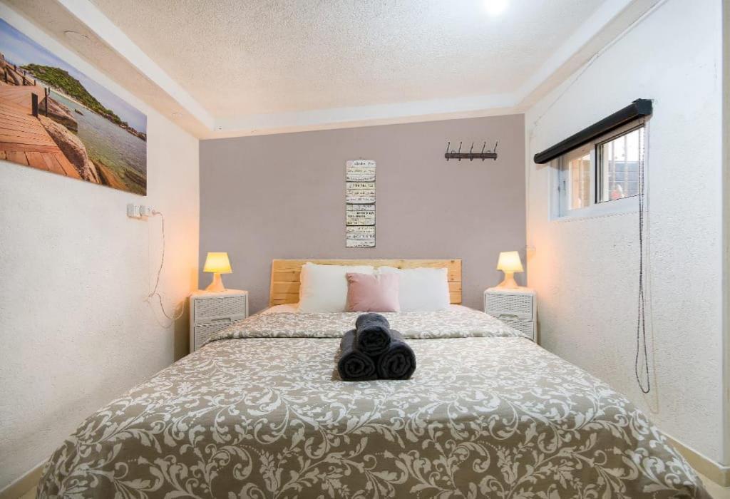 Amazing Garden Apartment In Haifa Kültér fotó